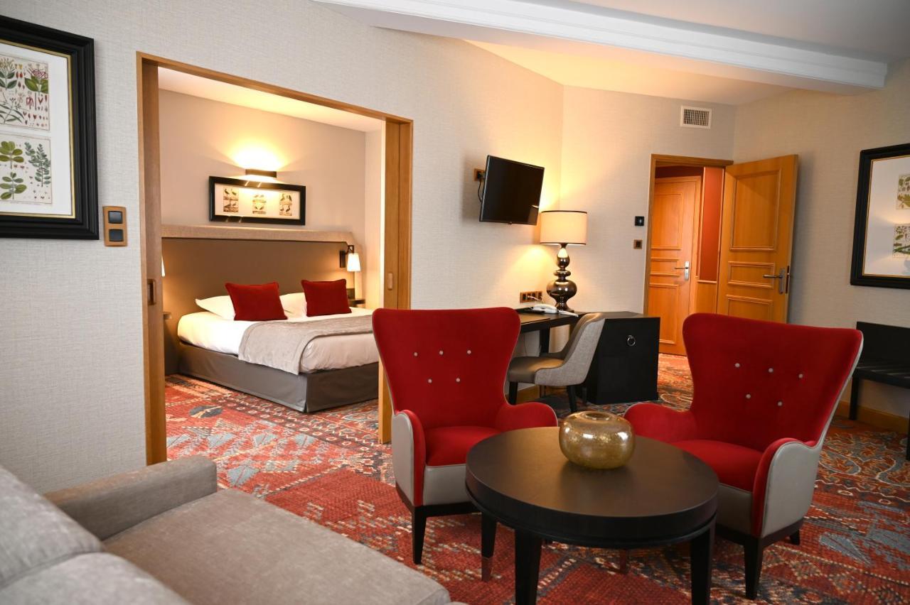 Hotel Le Rempart Турню Екстериор снимка