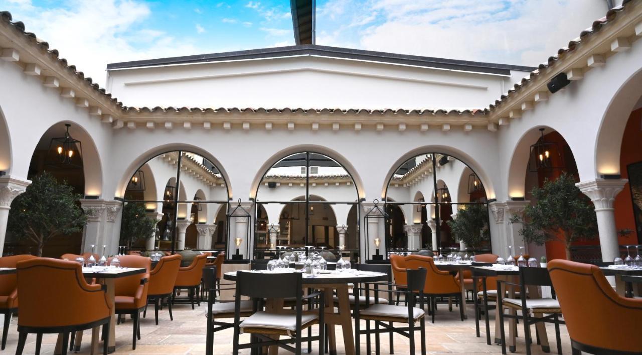 Hotel Le Rempart Турню Екстериор снимка
