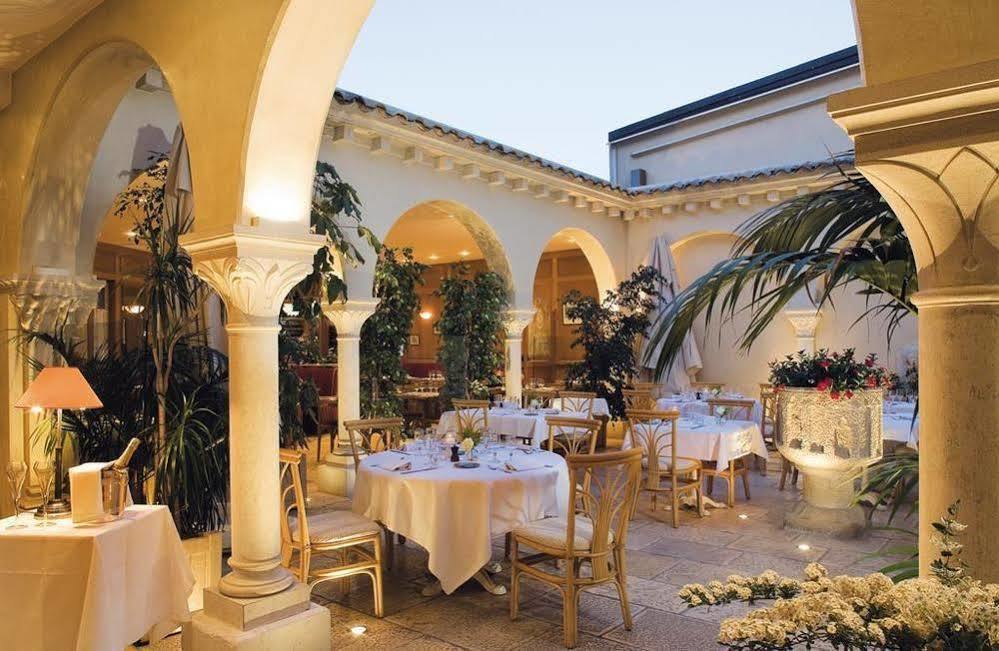 Hotel Le Rempart Турню Екстериор снимка